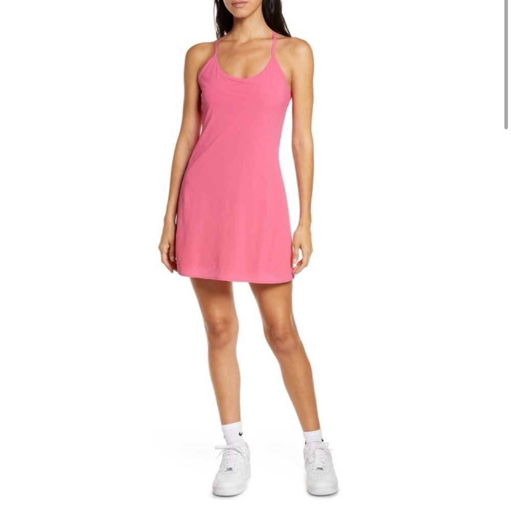 NEW Outdoor Voices The Exercise Dress in Azalea Size XS